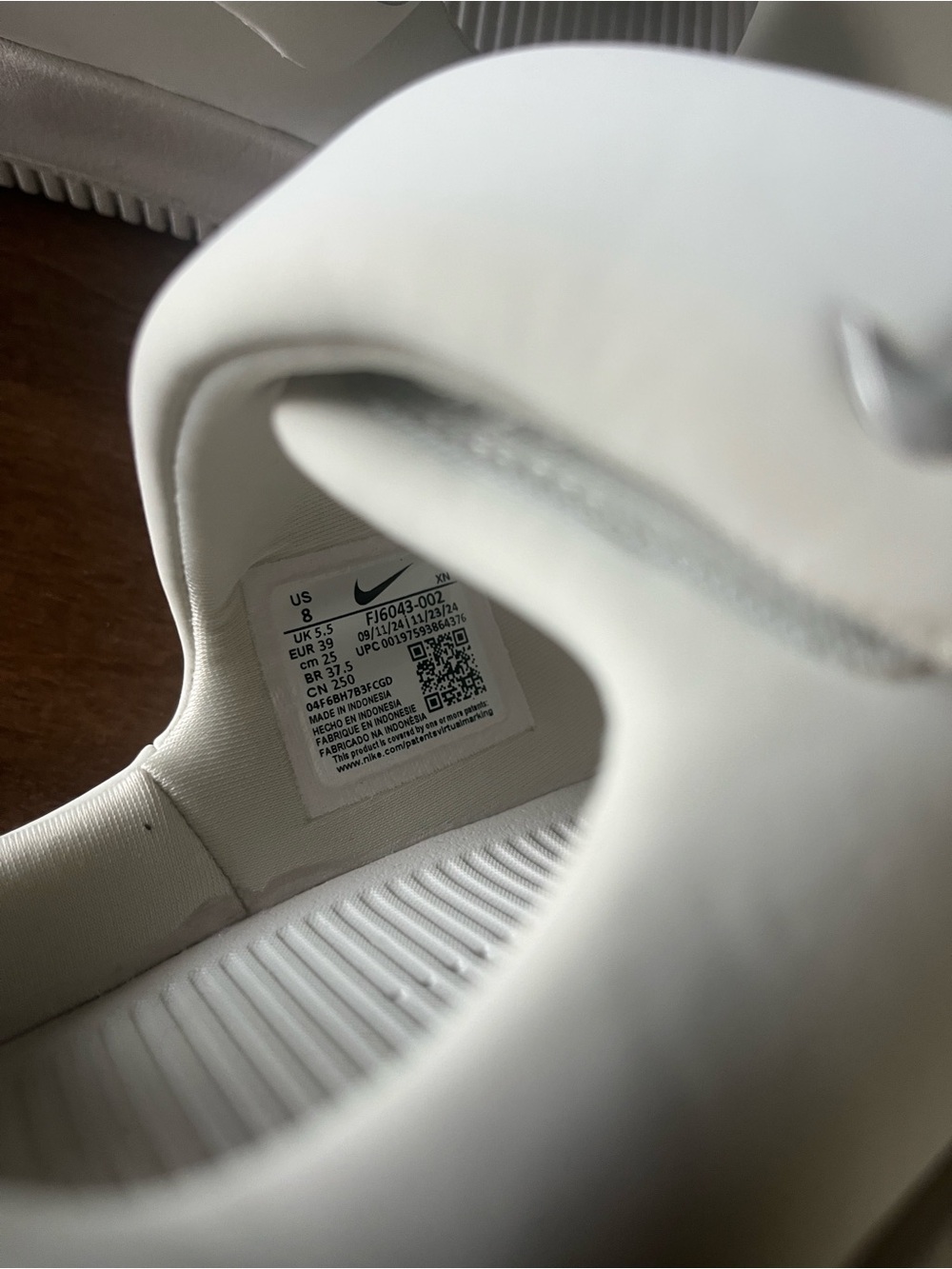 Nike Women’s Light Bone Calm Sandals - Picture 6 of 6